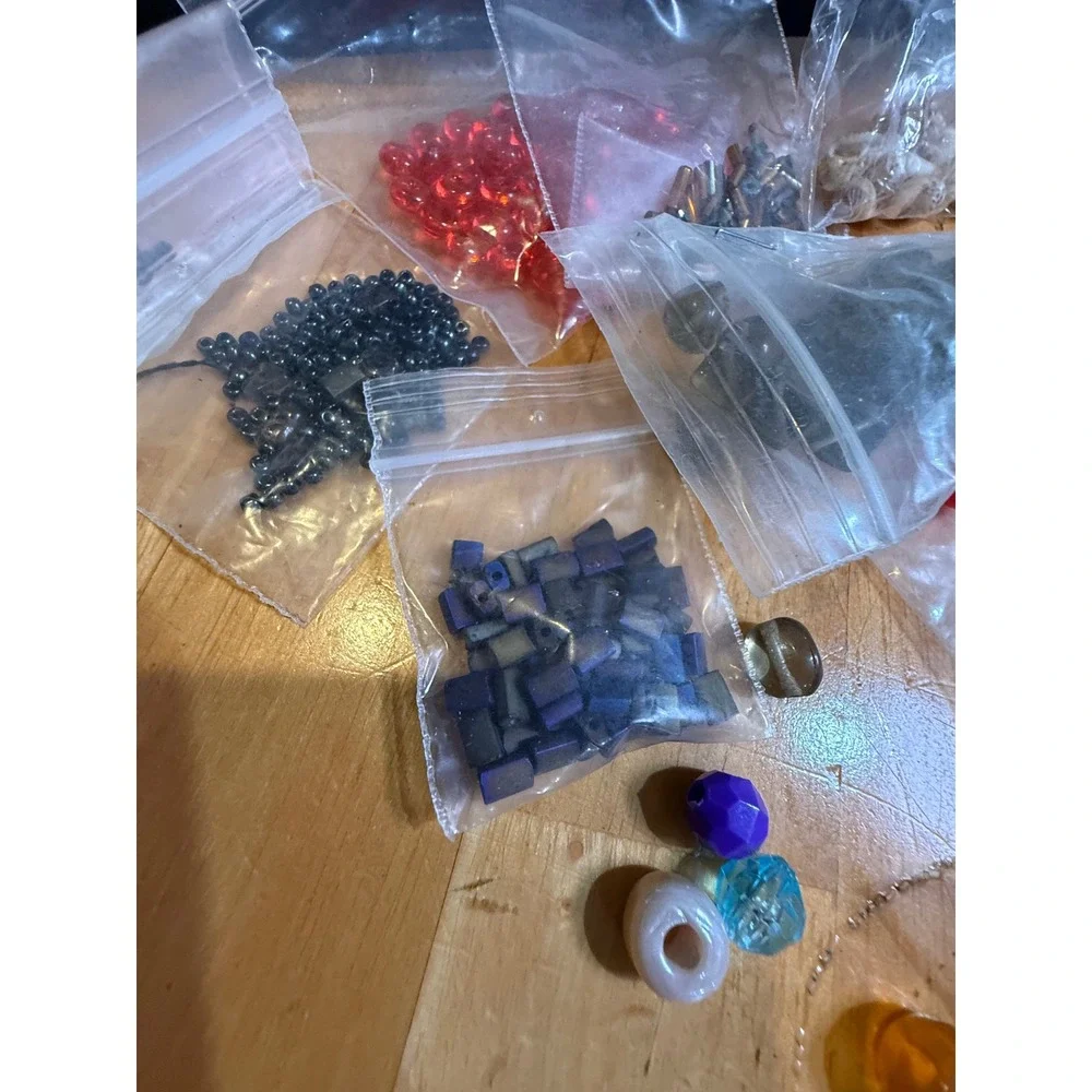 Mixed Jewelry‎ Making Craft Supply Lot Beads Shells Create-A-Craft Pin Backs